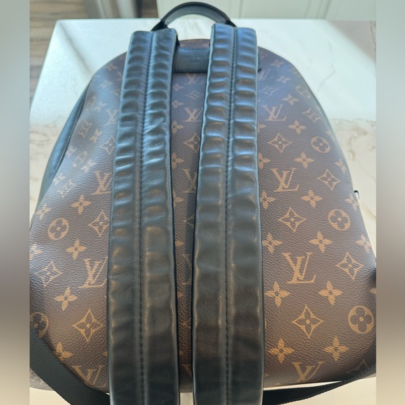 Louis Vuitton Josh Backpack - Picture 9 of 16